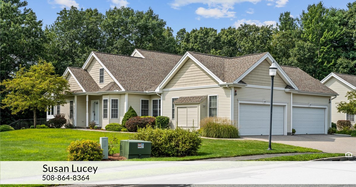 40 Blossom Tree Dr, Shrewsbury, MA 01545